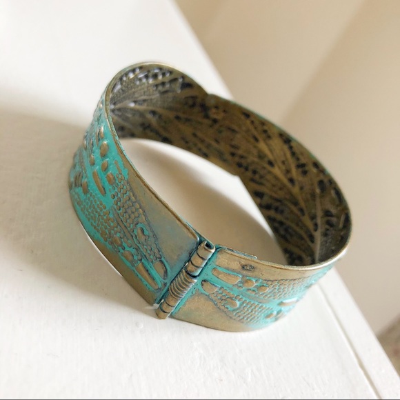 Gorgeous Vintage Turquoise Bracelet - Picture 2 of 2